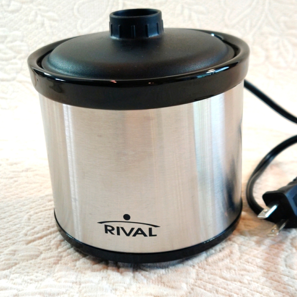 Rival Mini Dipper 0.6 Quart Heating Pot 38 Watt